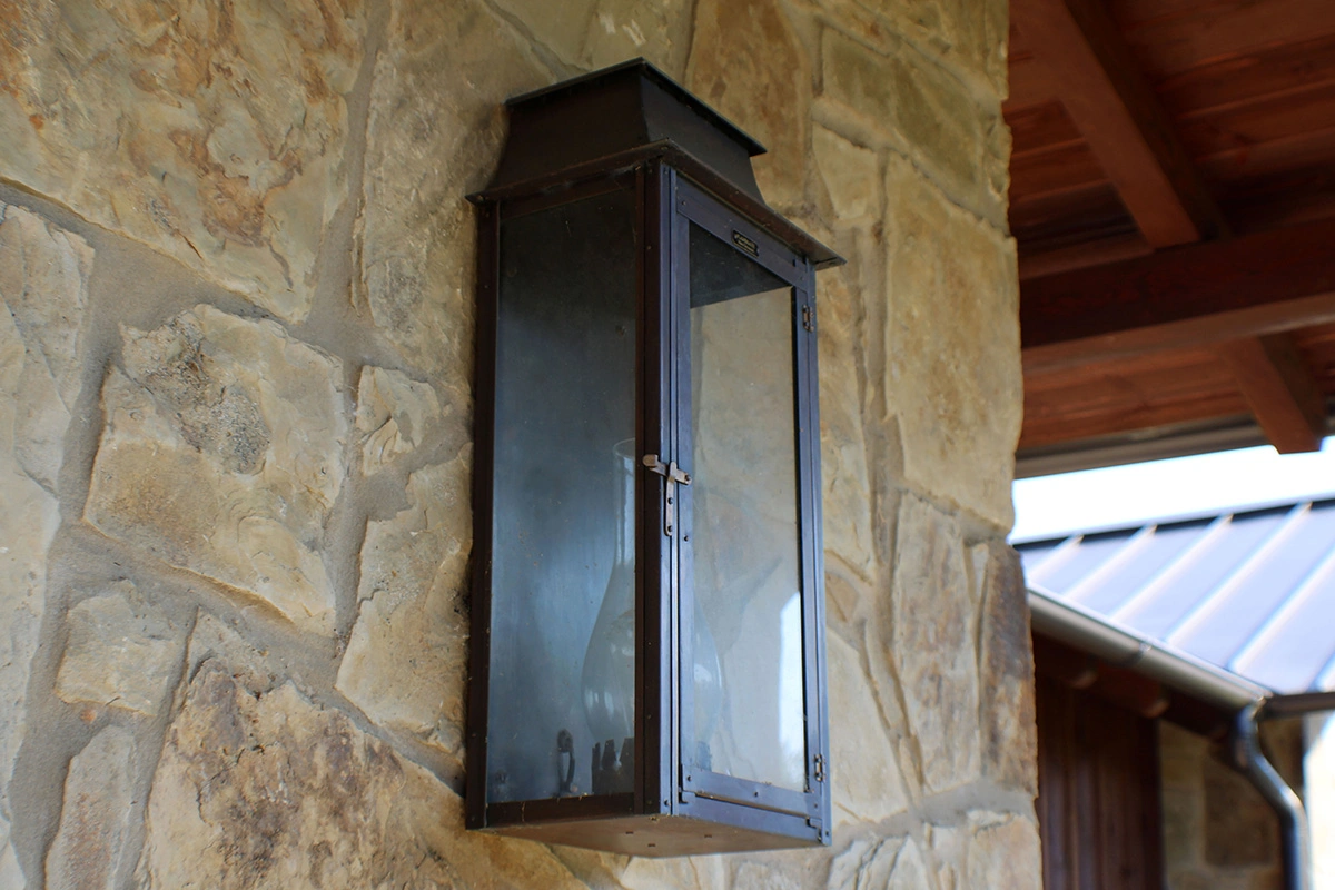 Outdoor light fixture